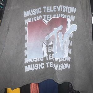 PLUS SIZE MTV CROP LONG SLEEVE SIZE 3X